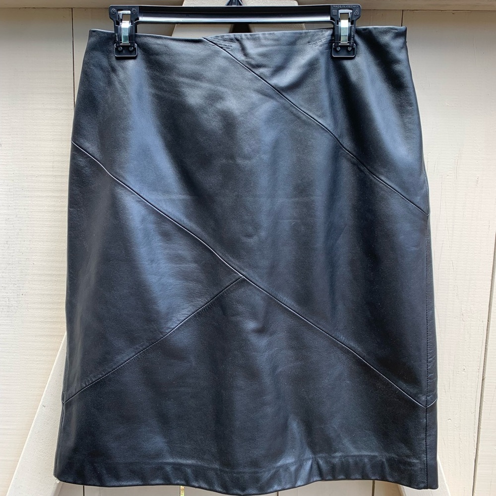 Valerie Stevens Black Leather Pencil Skirt